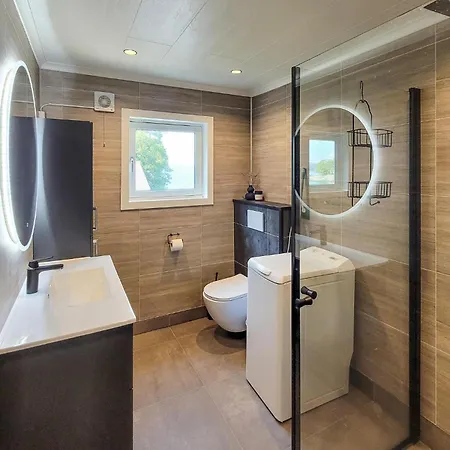 In With House Sea View * Fitjar